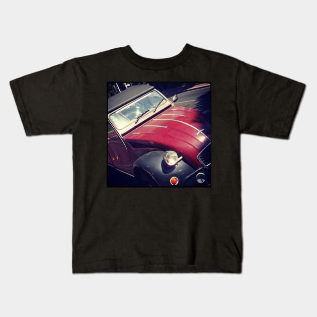 2CV Kids T-Shirt by Jonesyinc